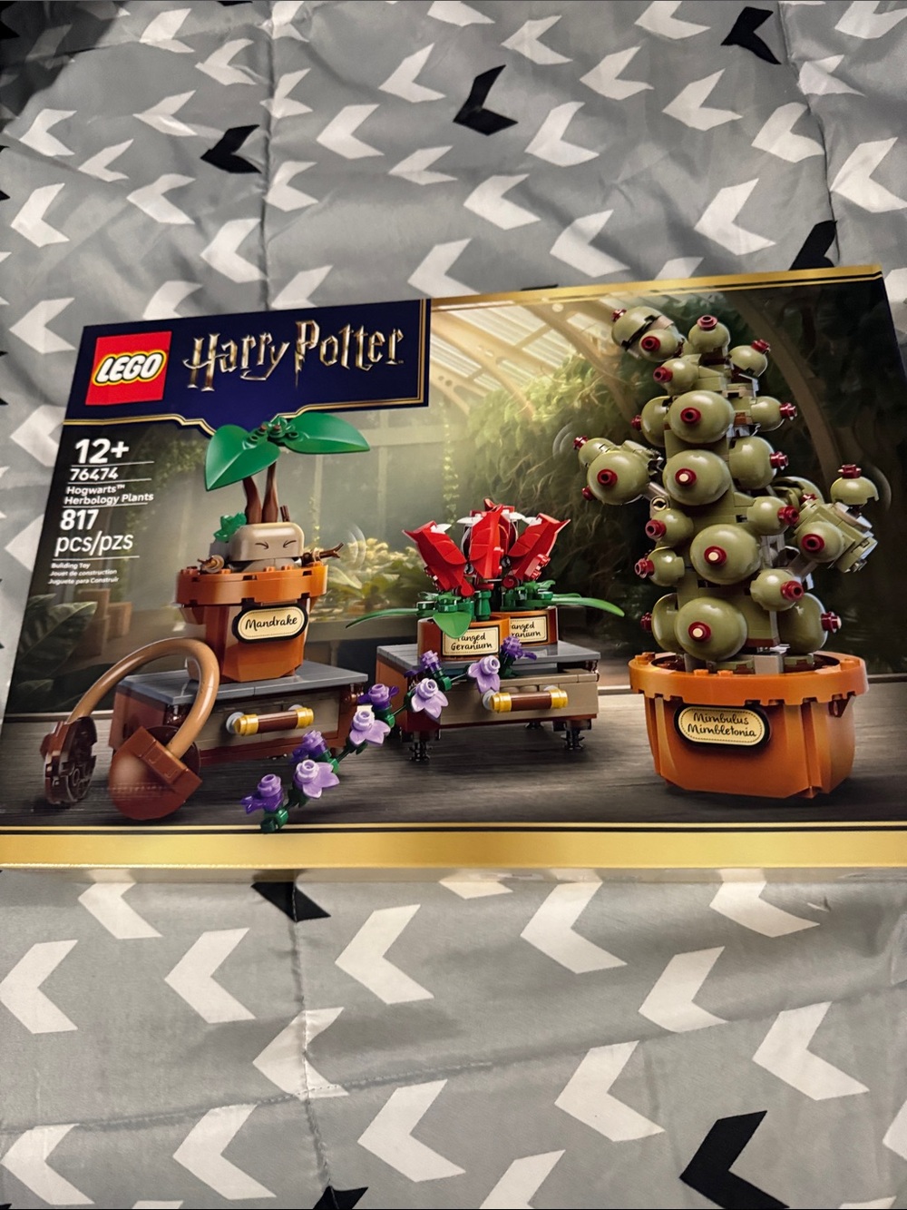 Warner Bros. Harry Potter Herbology Plant Display - Green/Red/Purple Accents